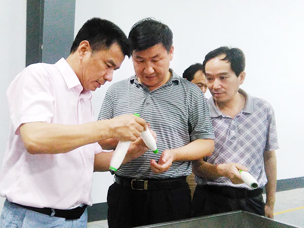 市財(cái)政局傾心幫扶助推重點(diǎn)民營(yíng)企業(yè)發(fā)展
